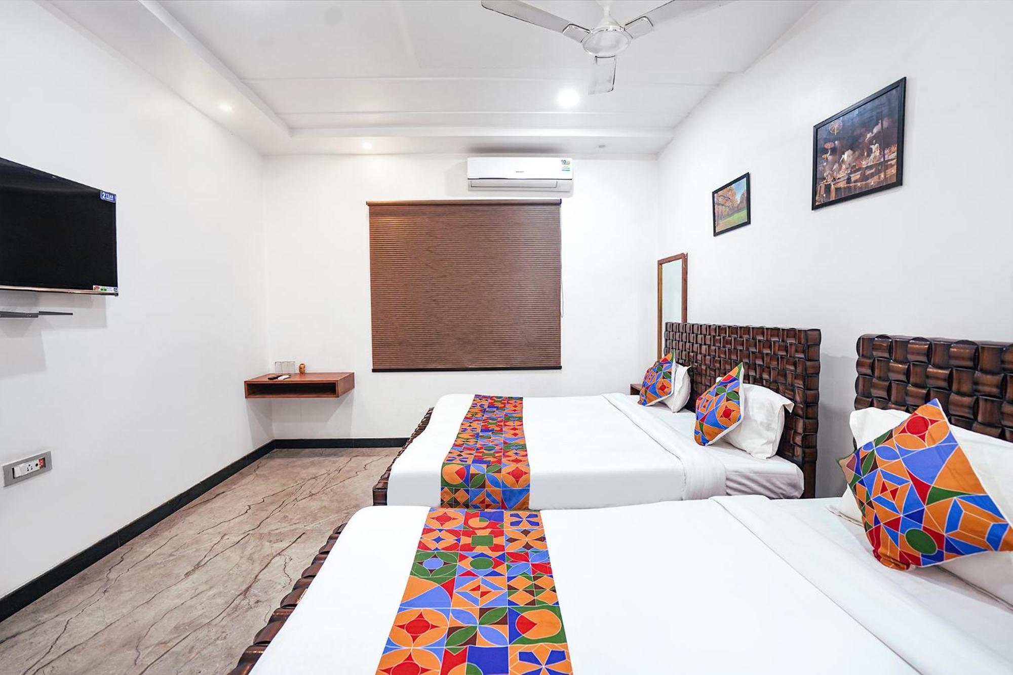 Fabhotel Villa De Benares Exterior photo