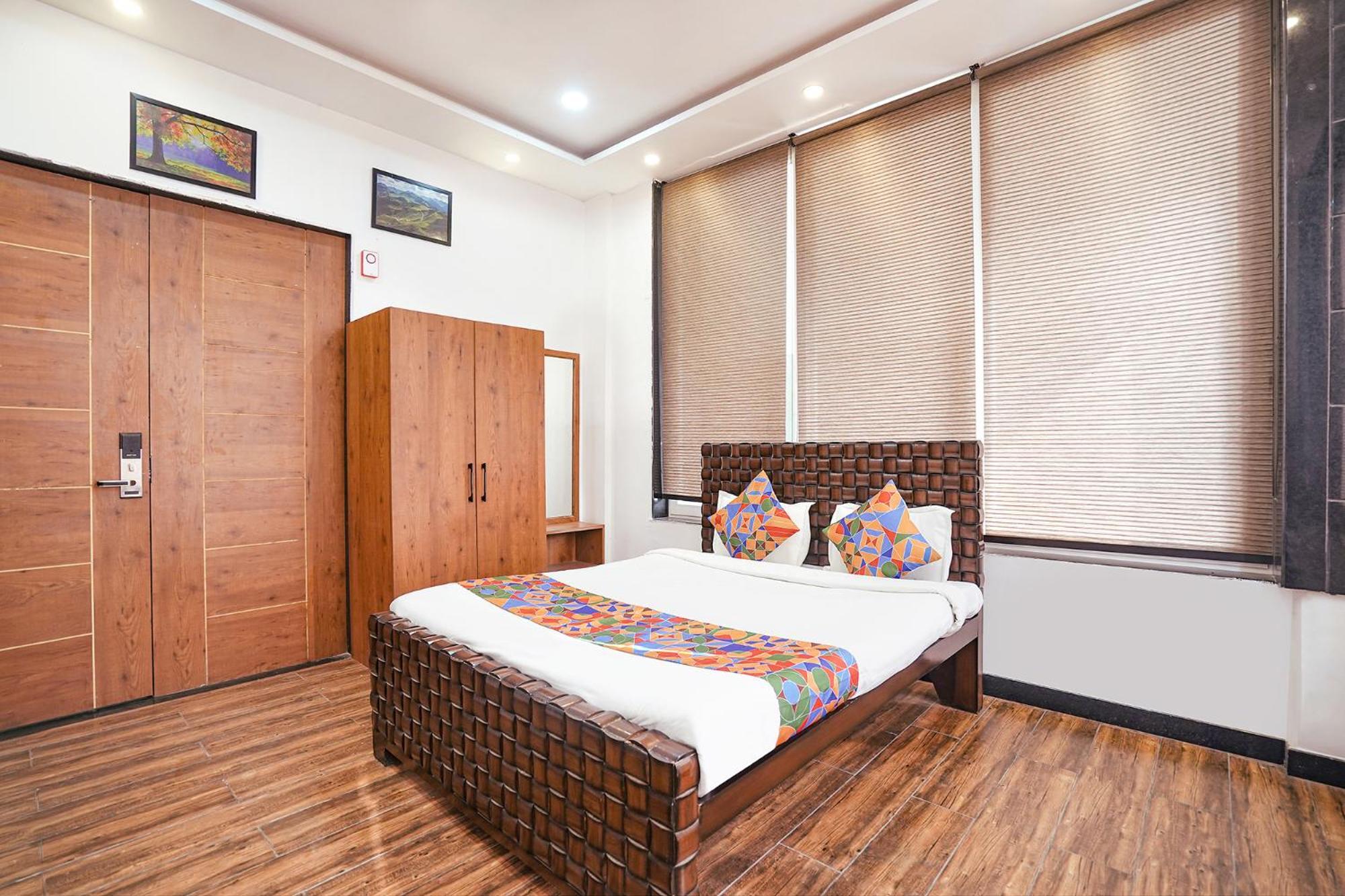 Fabhotel Villa De Benares Exterior photo